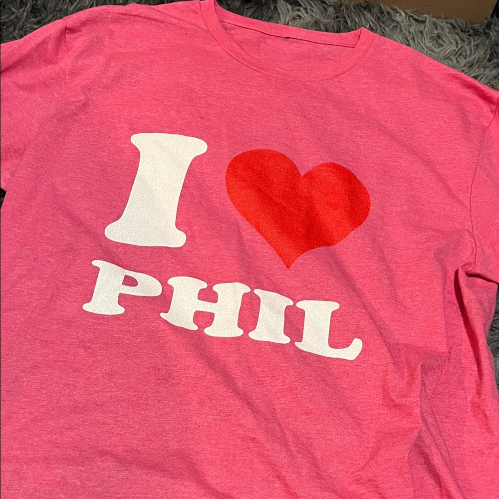 Pink 'I Love Phil' Graphic T-Shirt